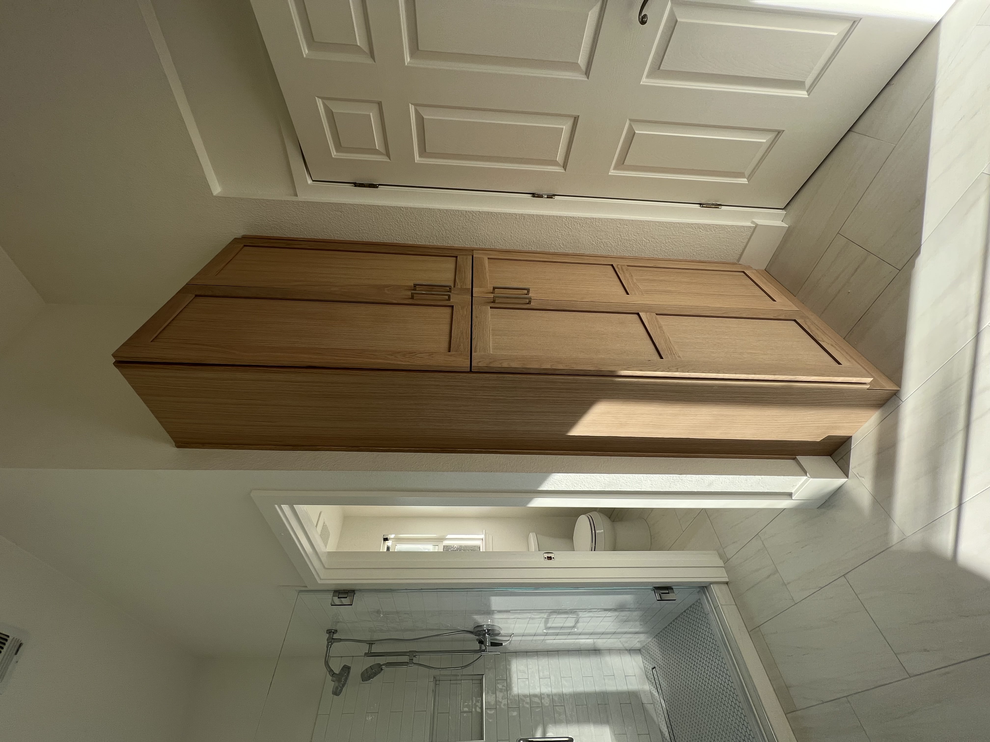 Modern Bathroom with Oak Vanity